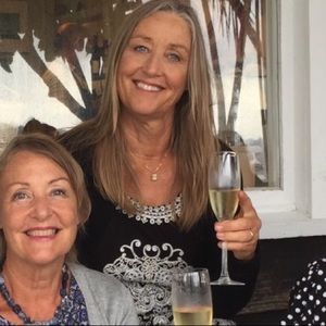 Meet your Posher, Denise